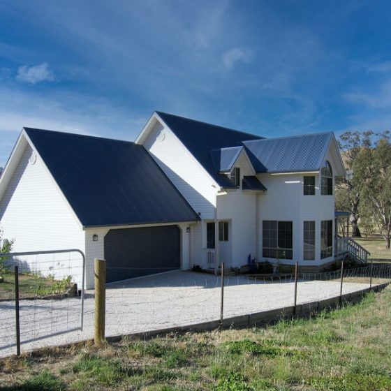 New build – Cambridge Vinyl Cladding Frost White – Boonie Doon, Victoria